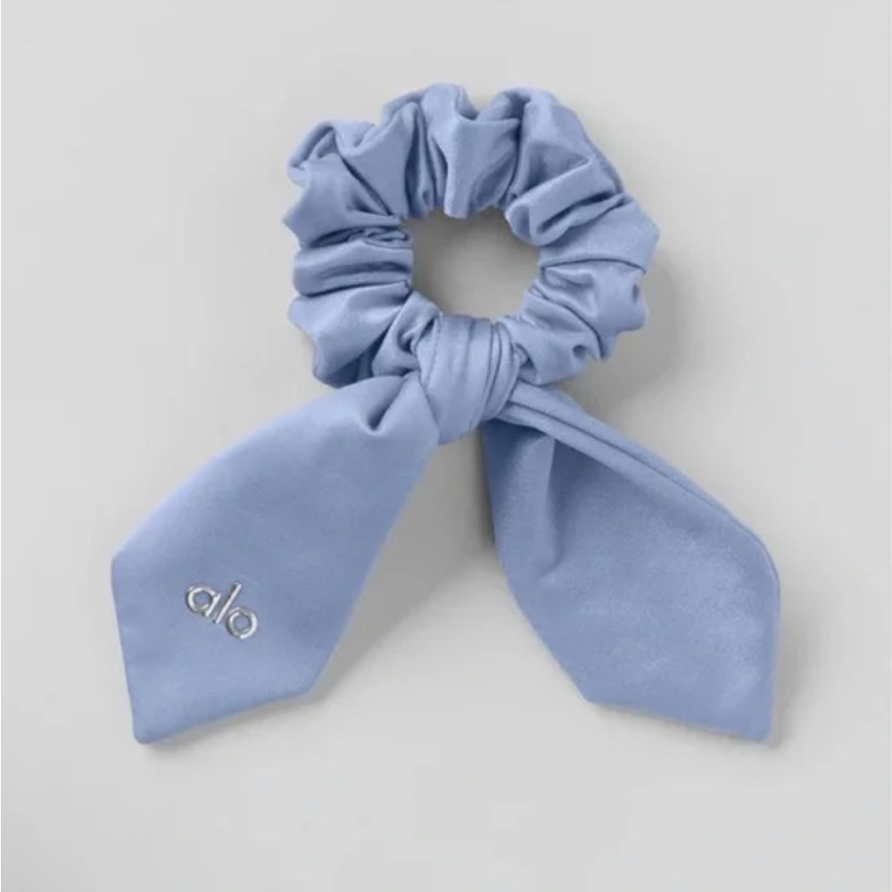 Alo Airlift Rhythm Scrunchie